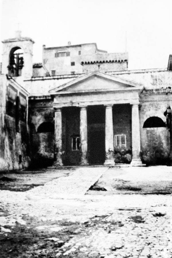 San Felice Circeo - L´ingresso della Chiesa di San Felice Martire prima del restauro