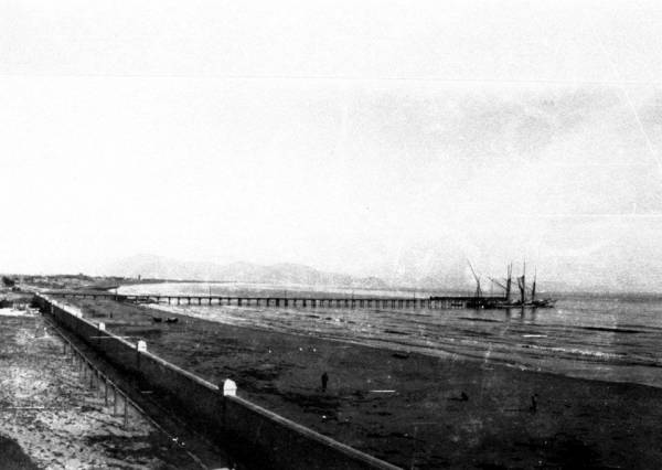 San Felice Circeo - Il pontile con i binari a Rio Torto