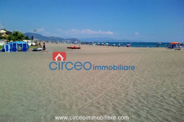 san felice circeo latina parco nazionale del circeo vendesi si vende in vendita cerco si cerca ricerca trovo appartamento primo piano mare sole ponza spiaggia mare