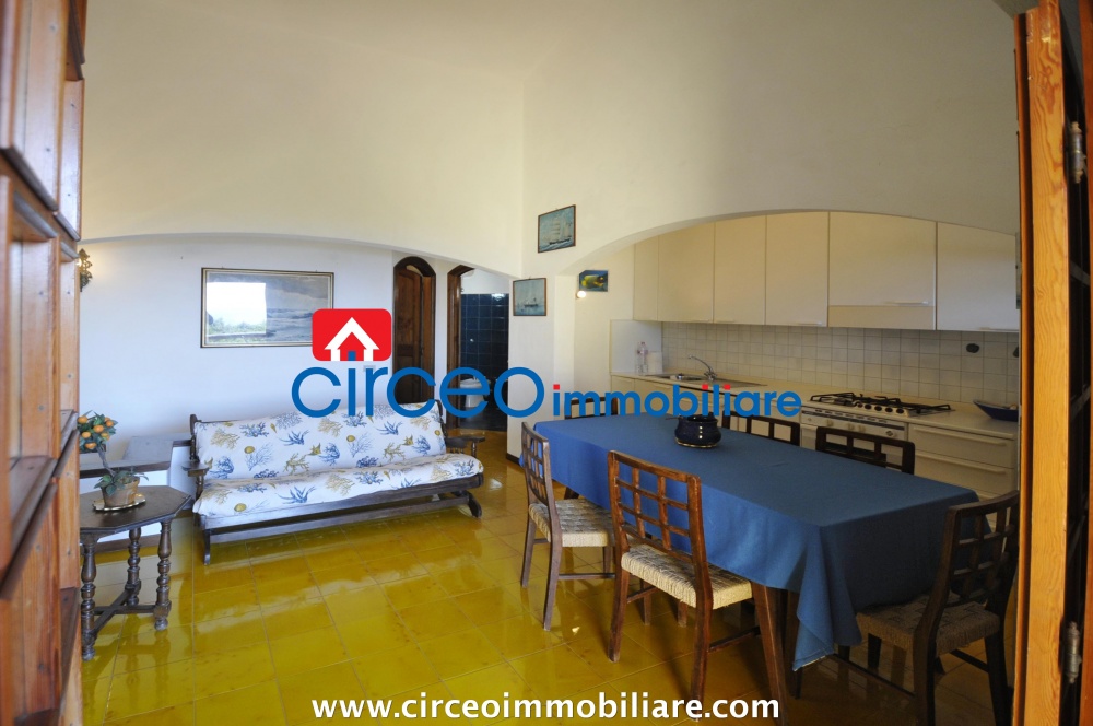 san felice circeo appartamento in affitto locazione affittasi si loca mezza costa circeo immobiliareroma zona piazza dei re di roma vendesi in vendita si vende ufficio di prestigio