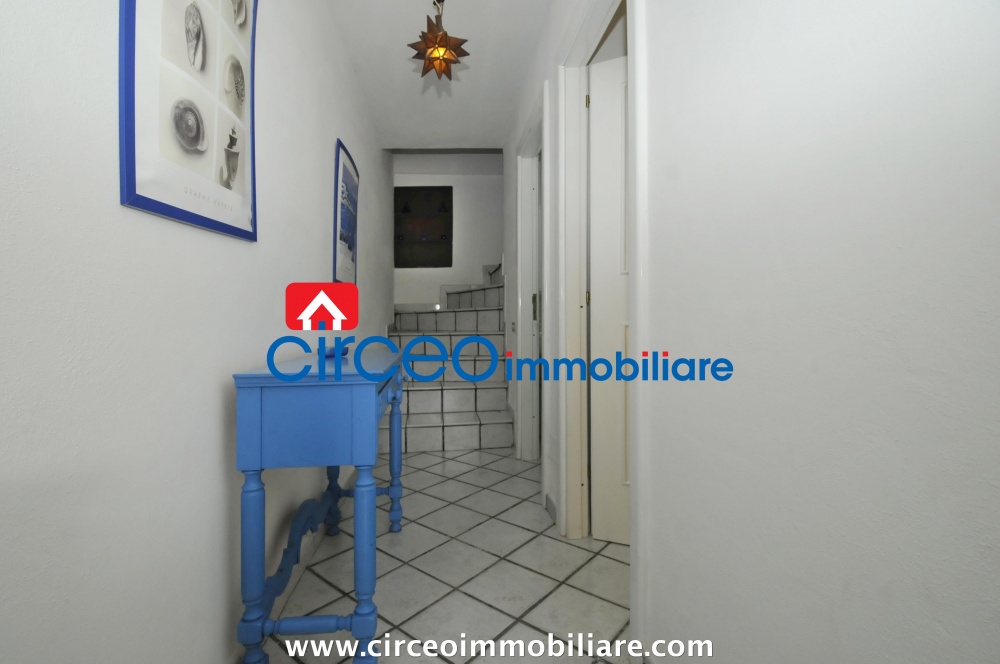 san felice circeo appartamento in affitto locazione affittasi si loca mezza costa circeo immobiliareroma zona piazza dei re di roma vendesi in vendita si vende ufficio di prestigio
