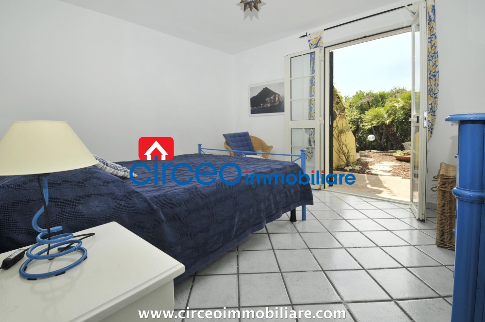 san felice circeo appartamento in affitto locazione affittasi si loca mezza costa circeo immobiliareroma zona piazza dei re di roma vendesi in vendita si vende ufficio di prestigio