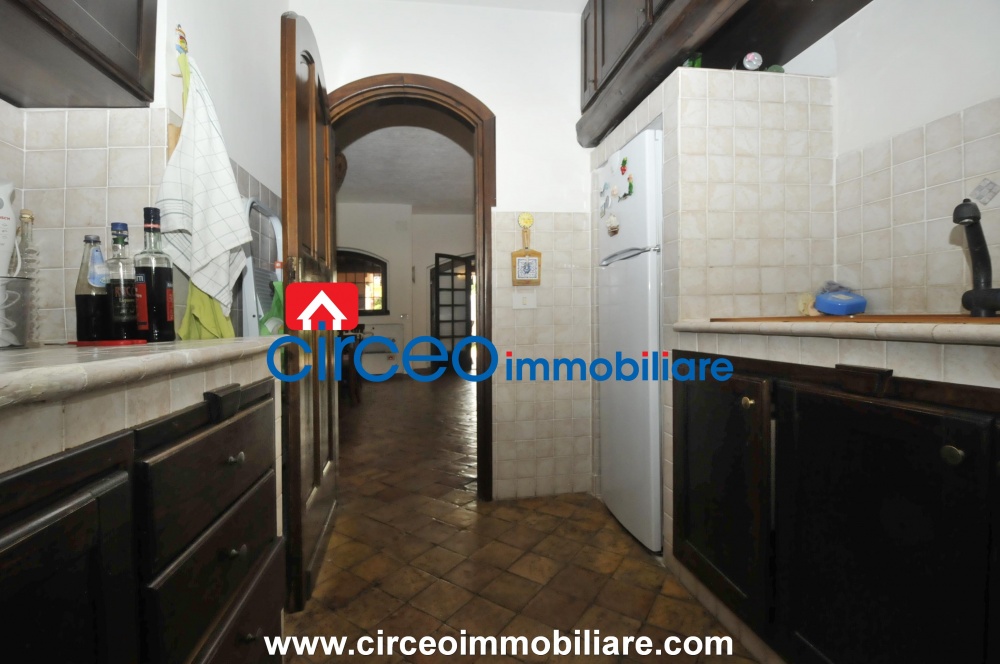 san felice circeo appartamento in affitto locazione affittasi si loca mezza costa circeo immobiliareroma zona piazza dei re di roma vendesi in vendita si vende ufficio di prestigio