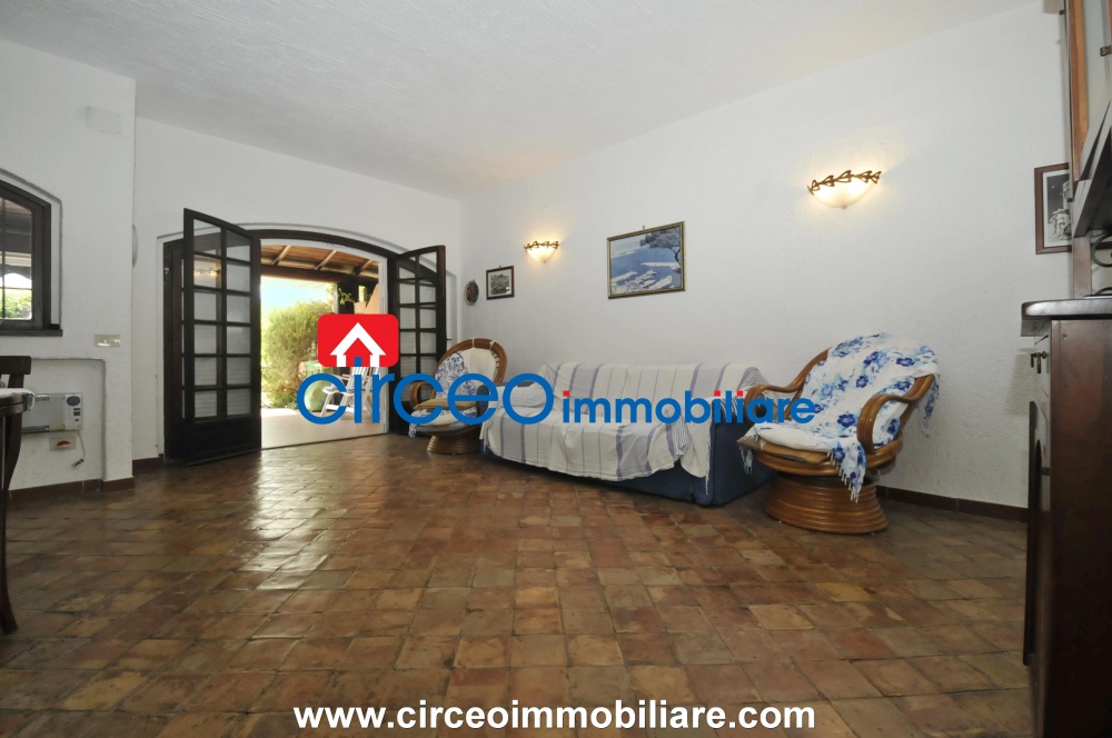 san felice circeo appartamento in affitto locazione affittasi si loca mezza costa circeo immobiliareroma zona piazza dei re di roma vendesi in vendita si vende ufficio di prestigio