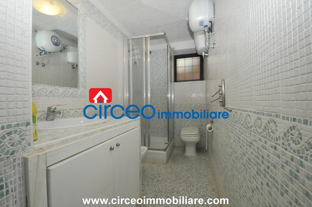 san felice circeo appartamento in affitto locazione affittasi si loca mezza costa circeo immobiliareroma zona piazza dei re di roma vendesi in vendita si vende ufficio di prestigio