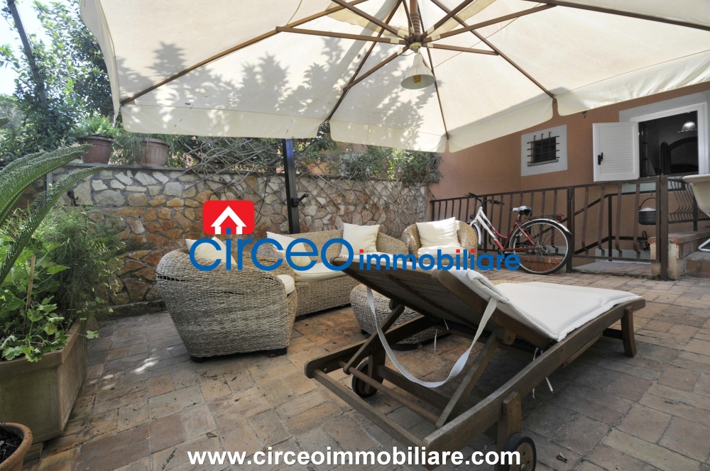 san felice circeo appartamento in affitto locazione affittasi si loca mezza costa circeo immobiliareroma zona piazza dei re di roma vendesi in vendita si vende ufficio di prestigio
