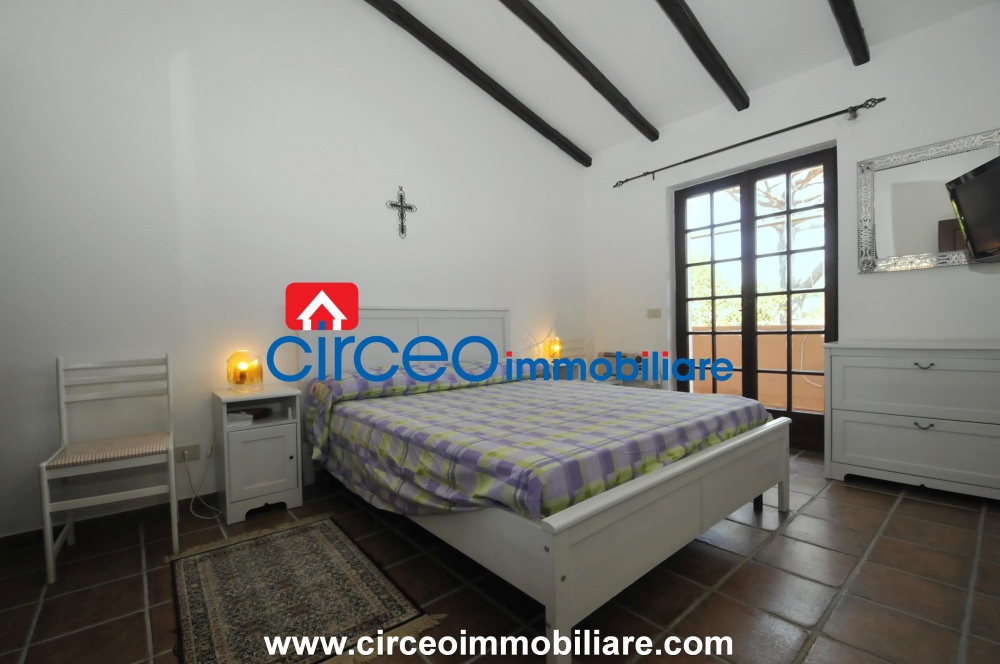 san felice circeo appartamento in affitto locazione affittasi si loca mezza costa circeo immobiliareroma zona piazza dei re di roma vendesi in vendita si vende ufficio di prestigiosss