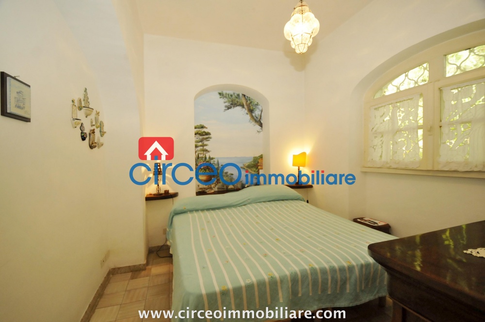 san felice circeo appartamento in affitto locazione affittasi si loca mezza costa circeo immobiliareroma zona piazza dei re di roma vendesi in vendita si vende ufficio di prestigio