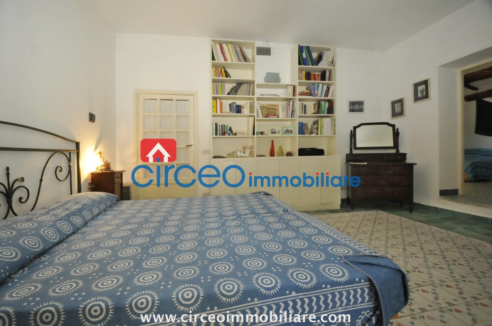 san felice circeo appartamento in affitto locazione affittasi si loca mezza costa circeo immobiliareroma zona piazza dei re di roma vendesi in vendita si vende ufficio di prestigio