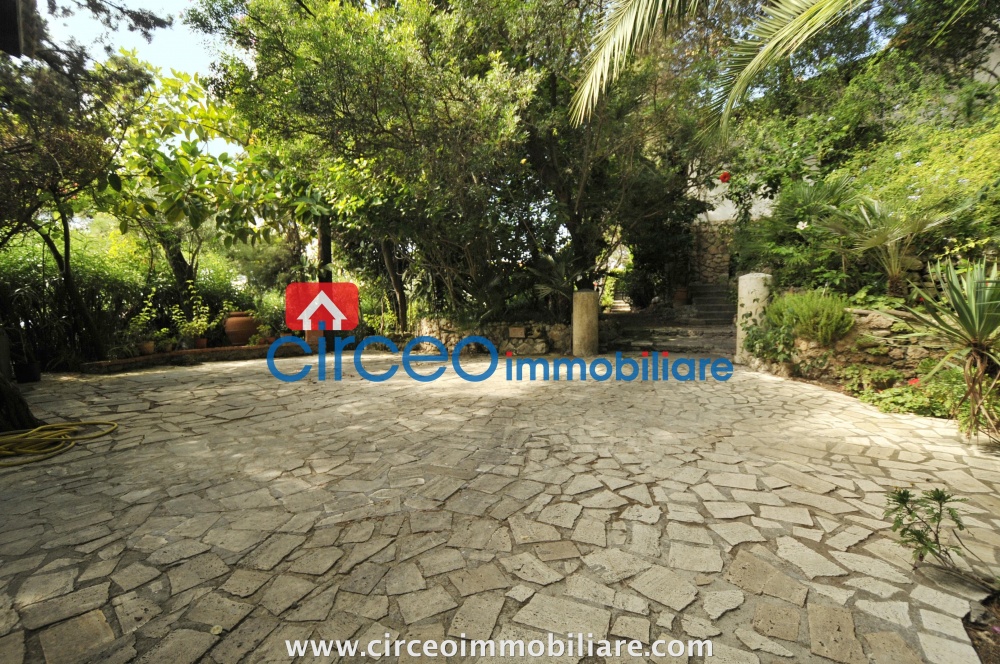 san felice circeo appartamento in affitto locazione affittasi si loca mezza costa circeo immobiliareroma zona piazza dei re di roma vendesi in vendita si vende ufficio di prestigio